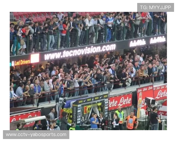 球迷文化成欧冠风景线,主场氛围影响比赛走势